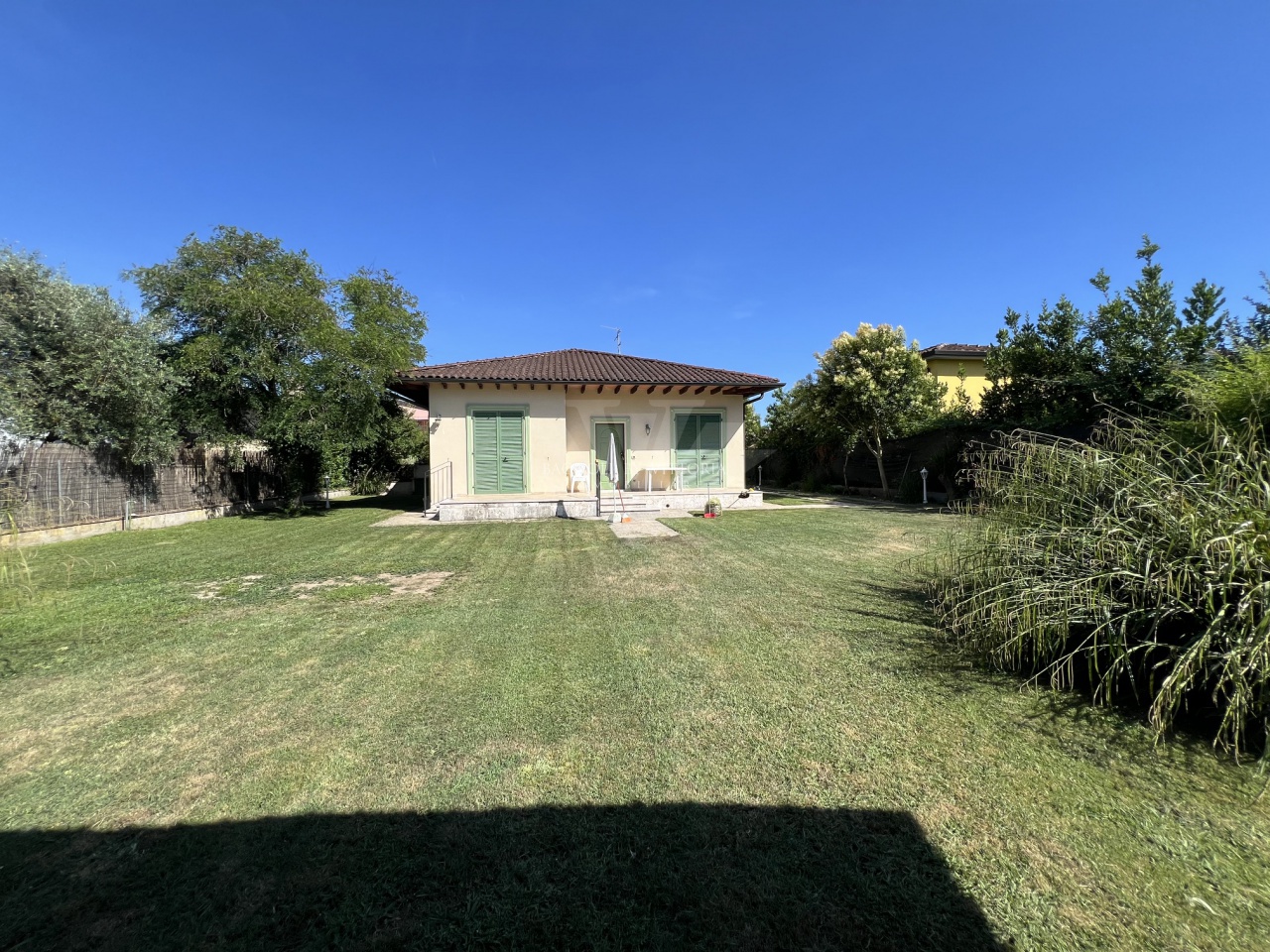 Villa arredata in affitto a Pietrasanta