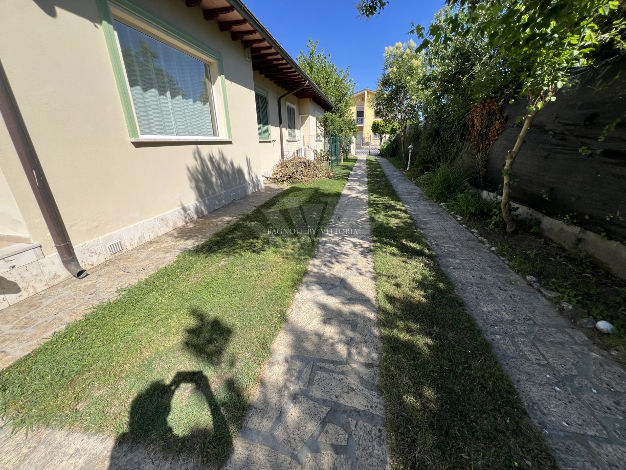 Villa arredata in affitto a Pietrasanta