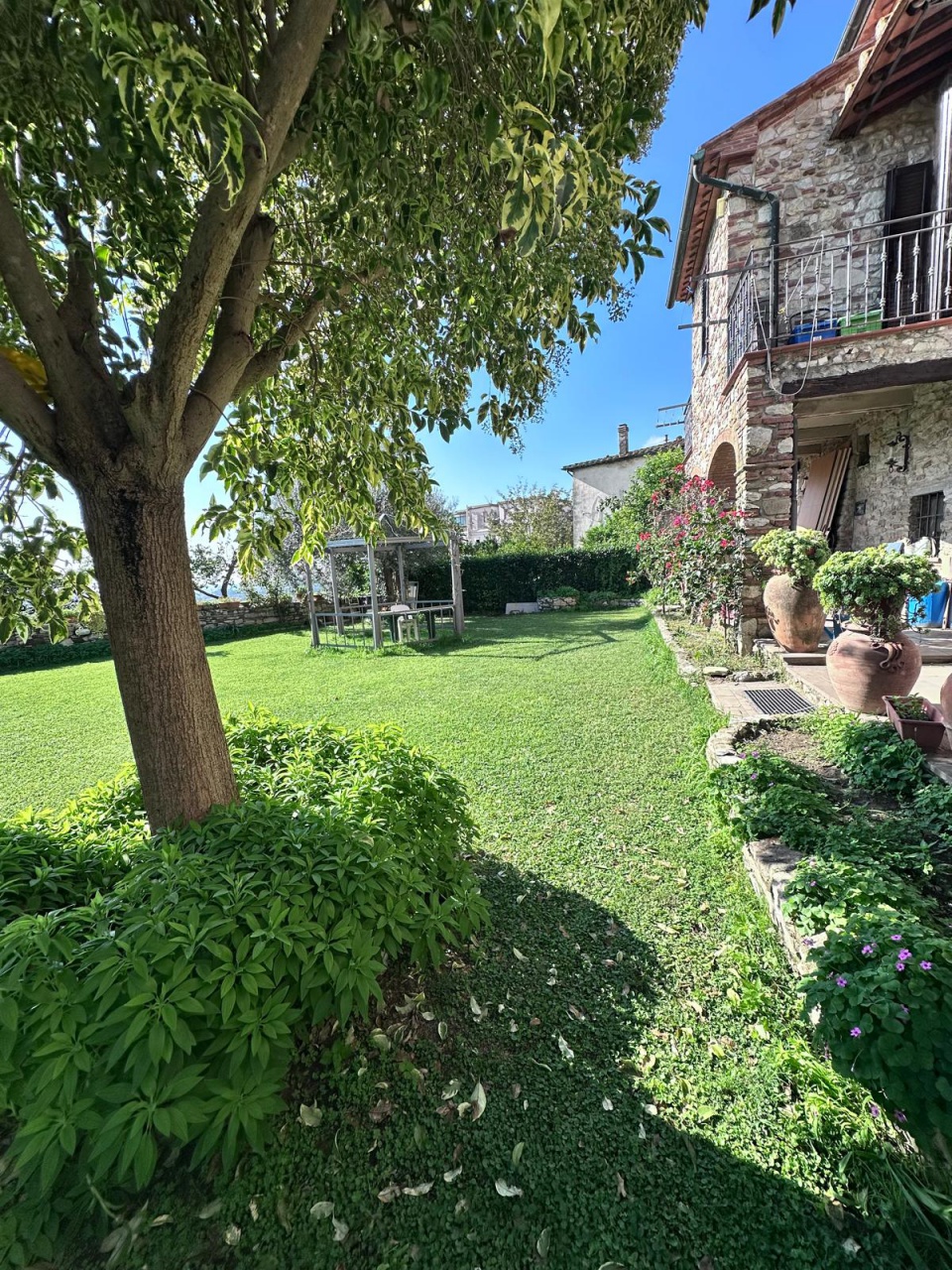 Casa indipendente con giardino a Suvereto