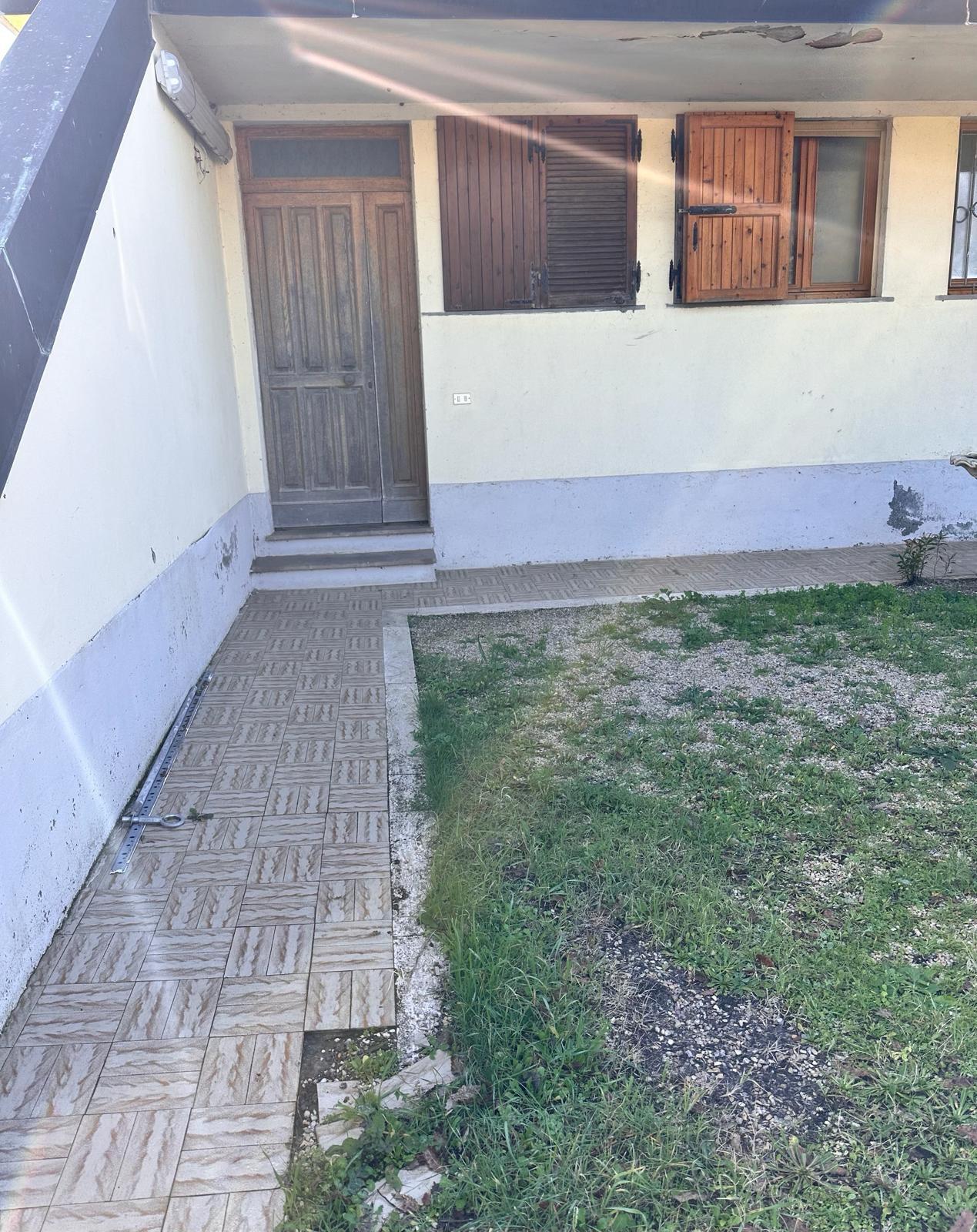 Villa Bifamiliare con giardino a Piombino