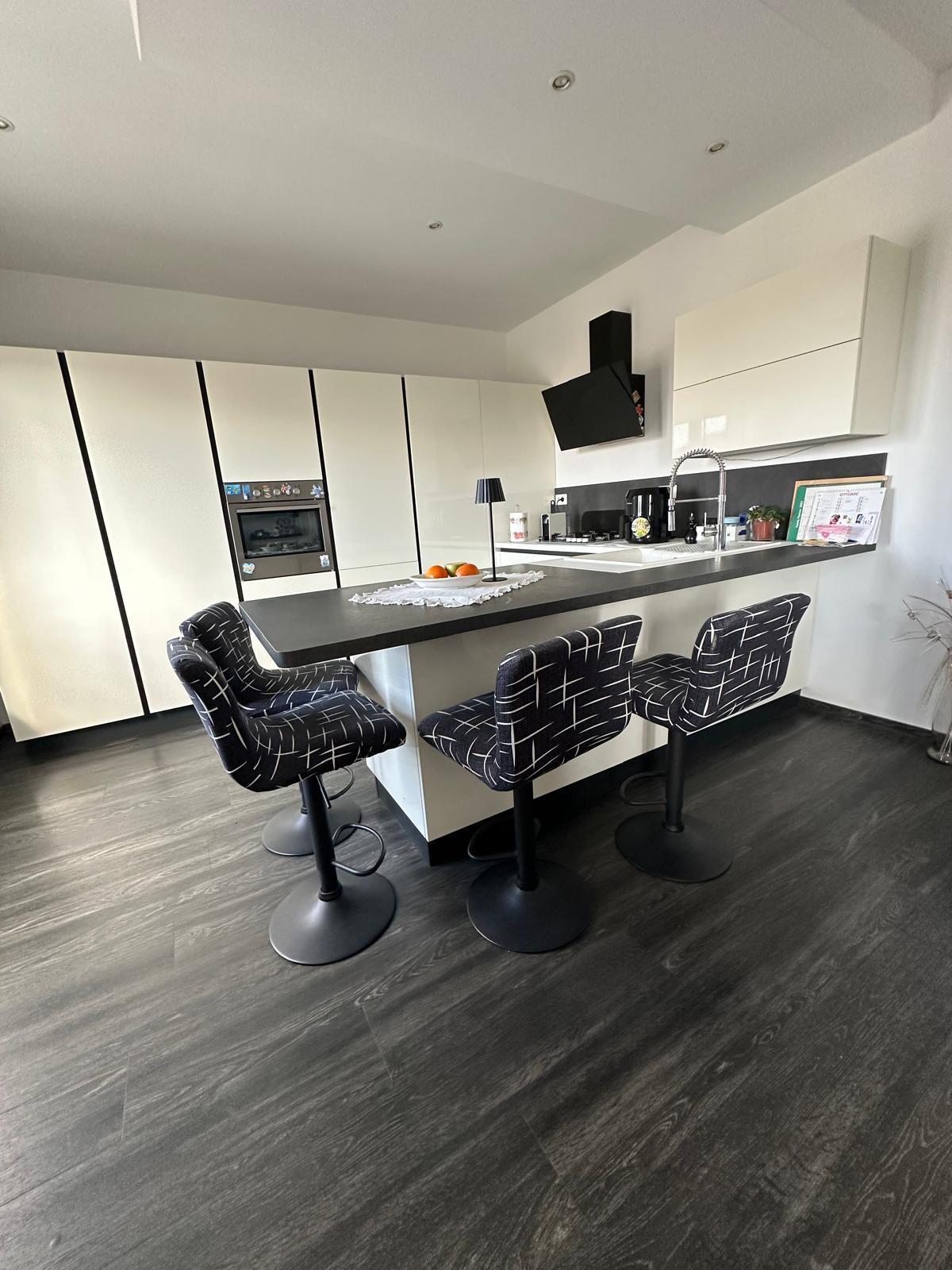 Quadrilocale ristrutturato, Campiglia Marittima venturina