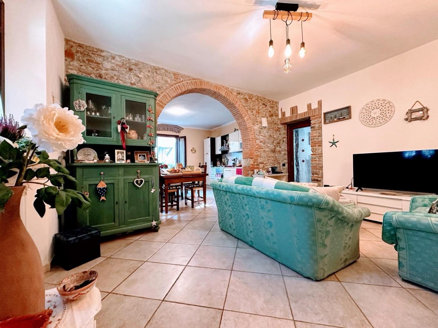 Quadrilocale in vendita a Suvereto