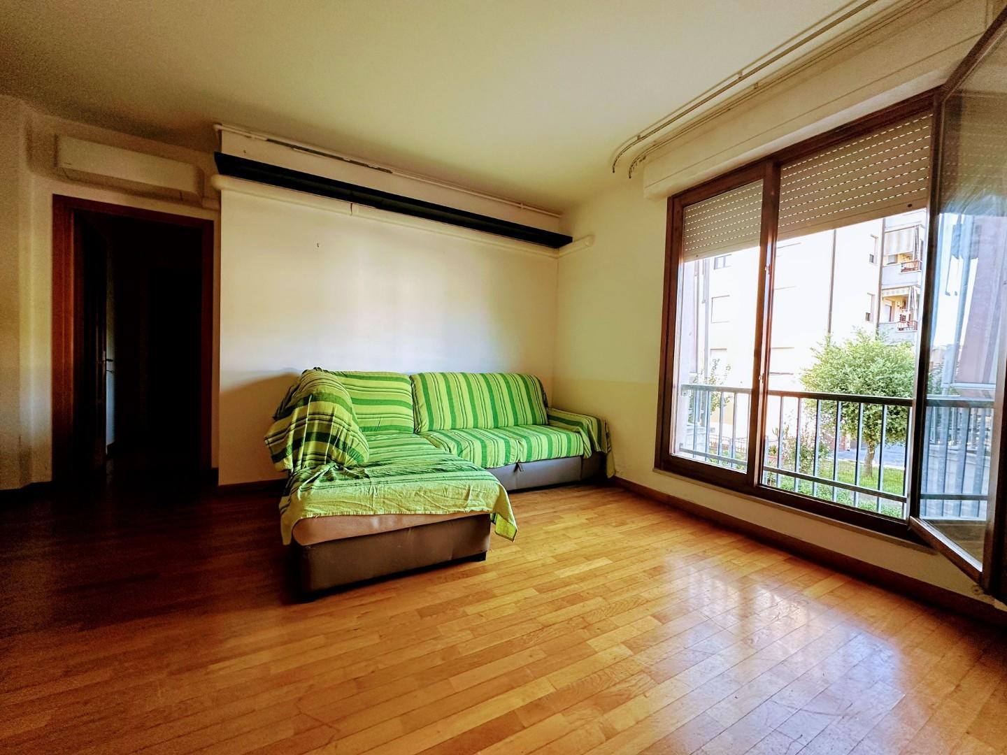 Bilocale con terrazzo, Campiglia Marittima venturina