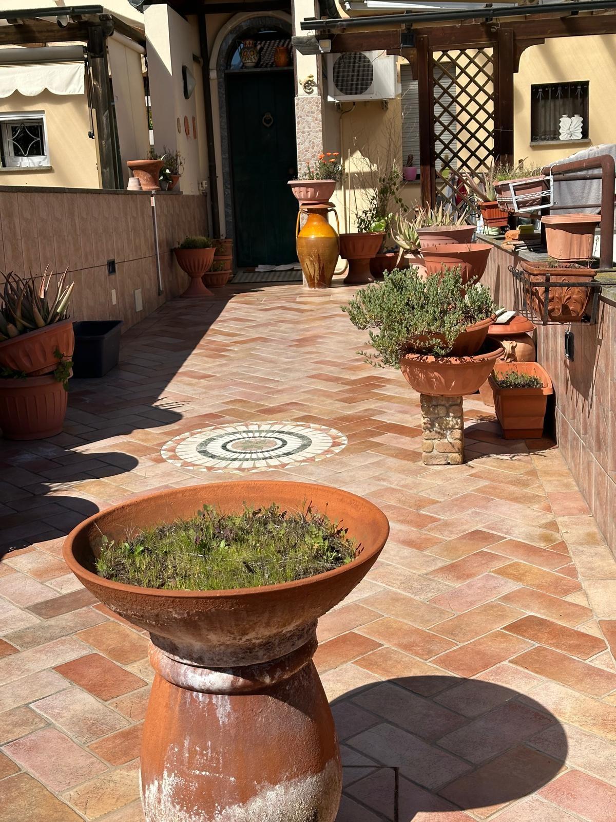 Villa con giardino, Campiglia Marittima venturina