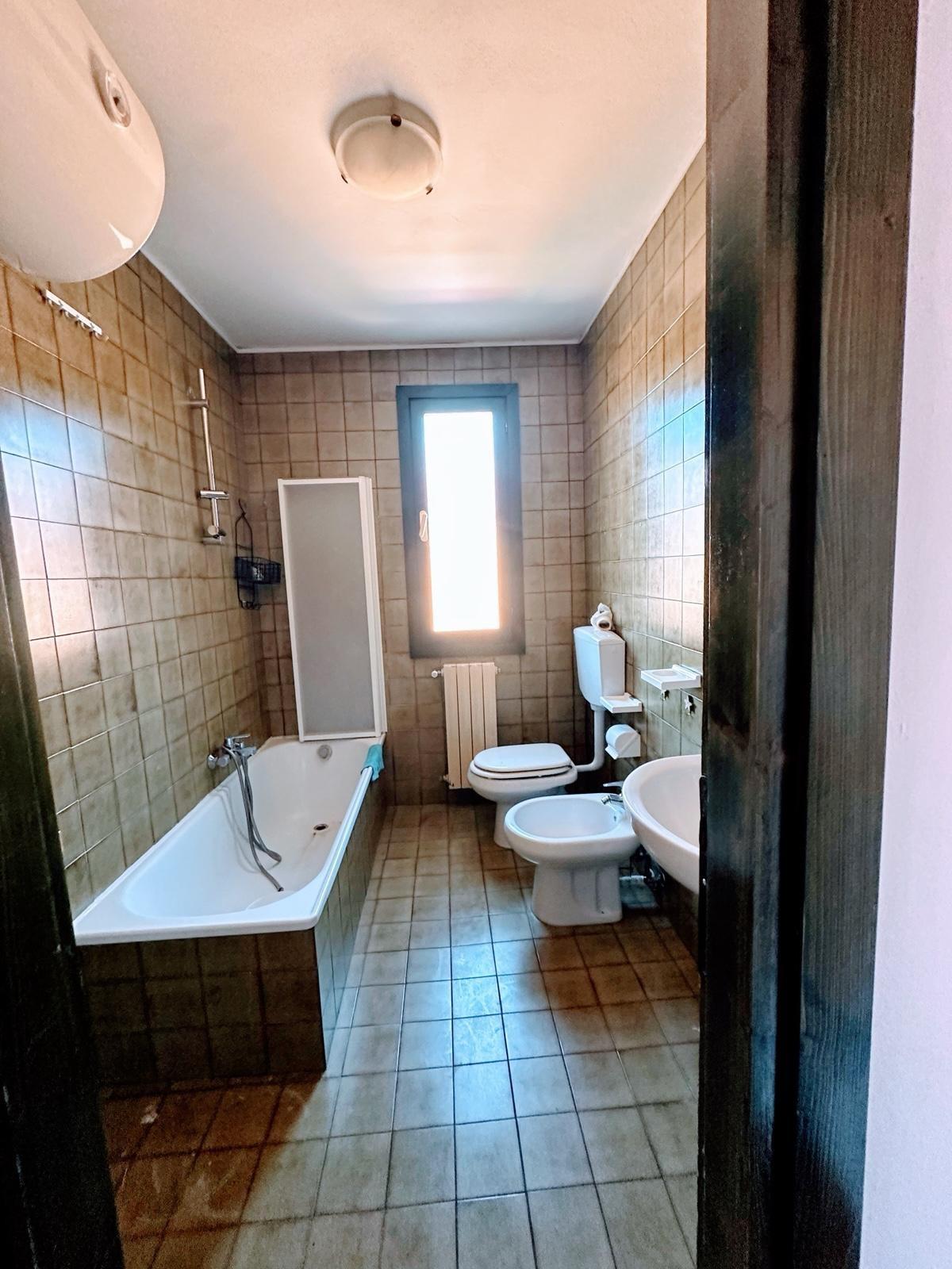 Trilocale con terrazzo a Porto Azzurro