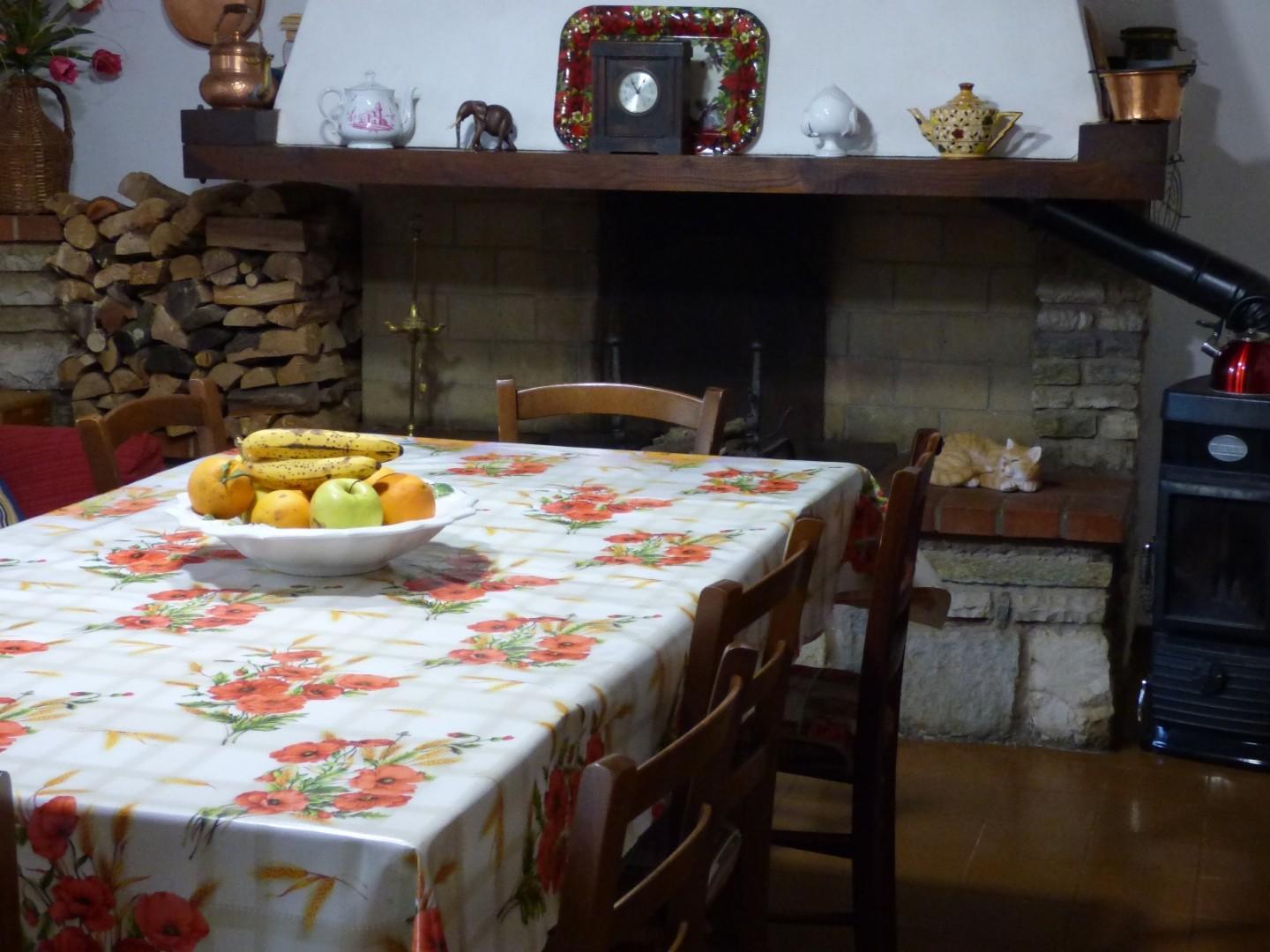 Casa indipendente con giardino a Campiglia Marittima