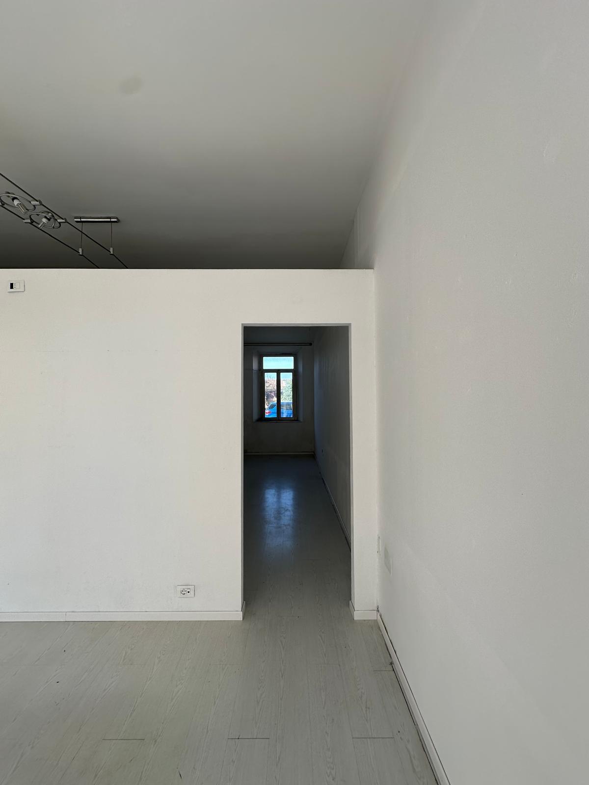 Locale commerciale in affitto, Campiglia Marittima venturina