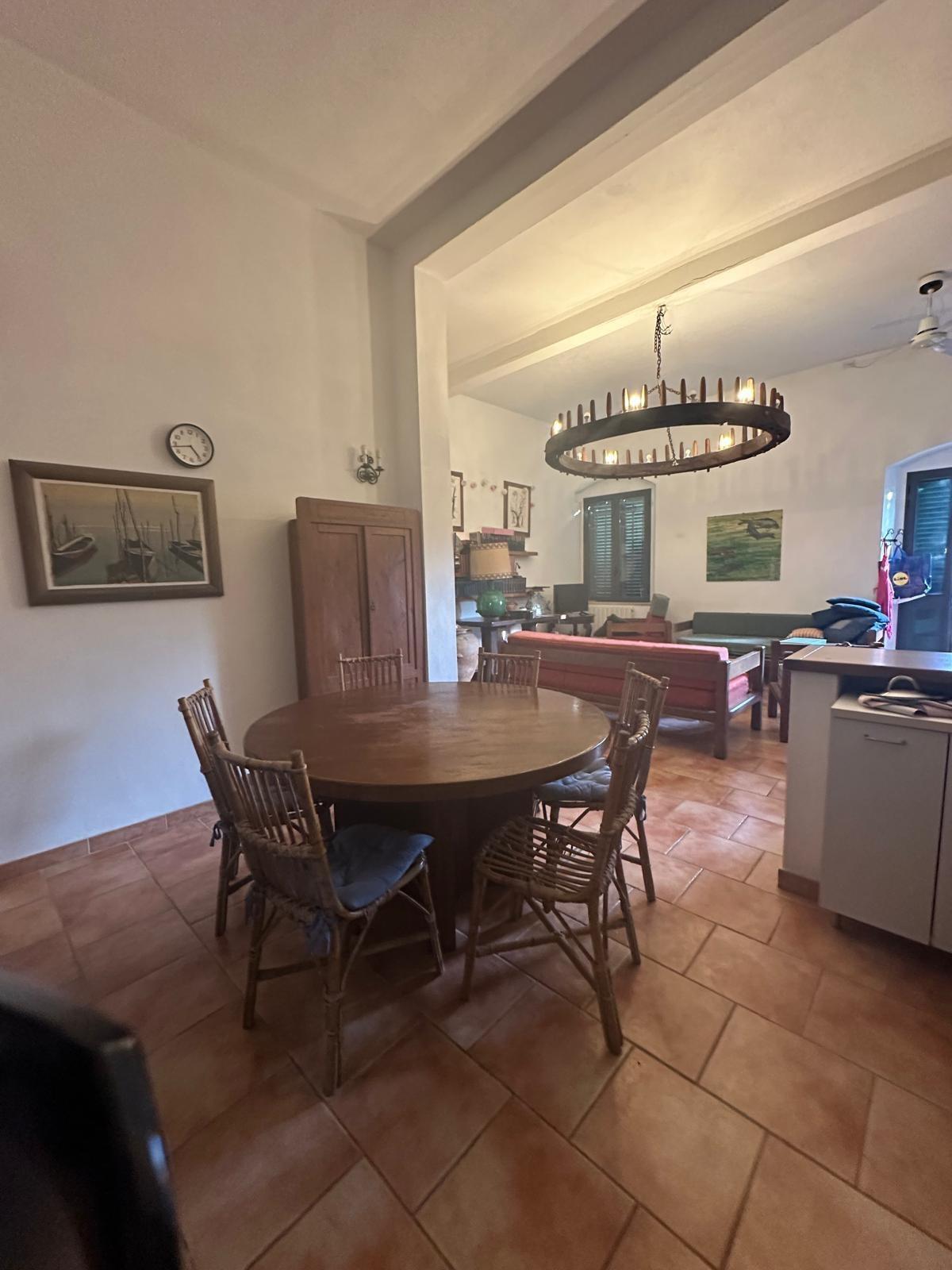 Trilocale con giardino, Piombino populonia stazione