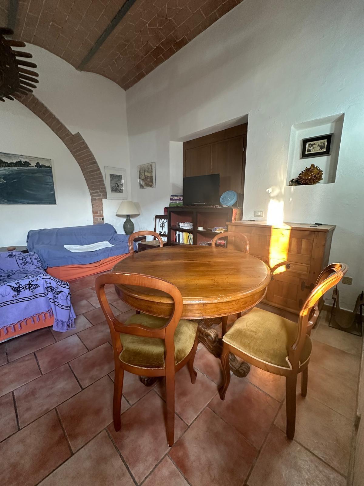 Trilocale con giardino, Piombino populonia stazione