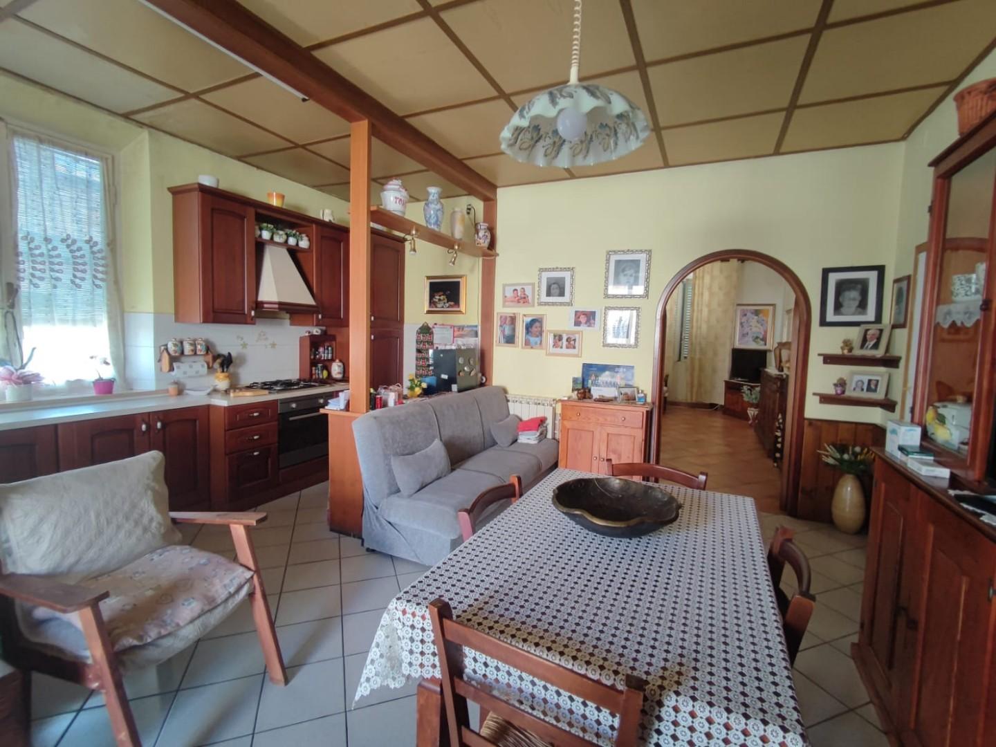 Casa indipendente con giardino, Campiglia Marittima venturina