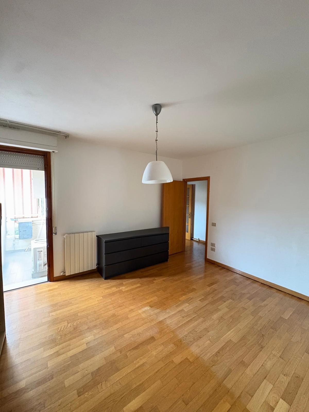 Bilocale con terrazzo, Campiglia Marittima venturina