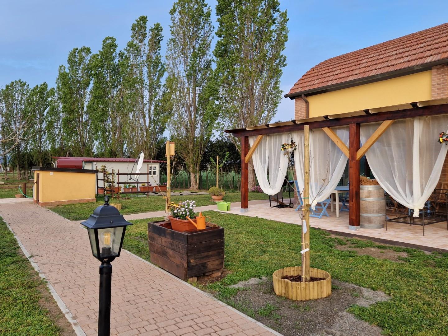 Casa indipendente con giardino, Campiglia Marittima venturina terme