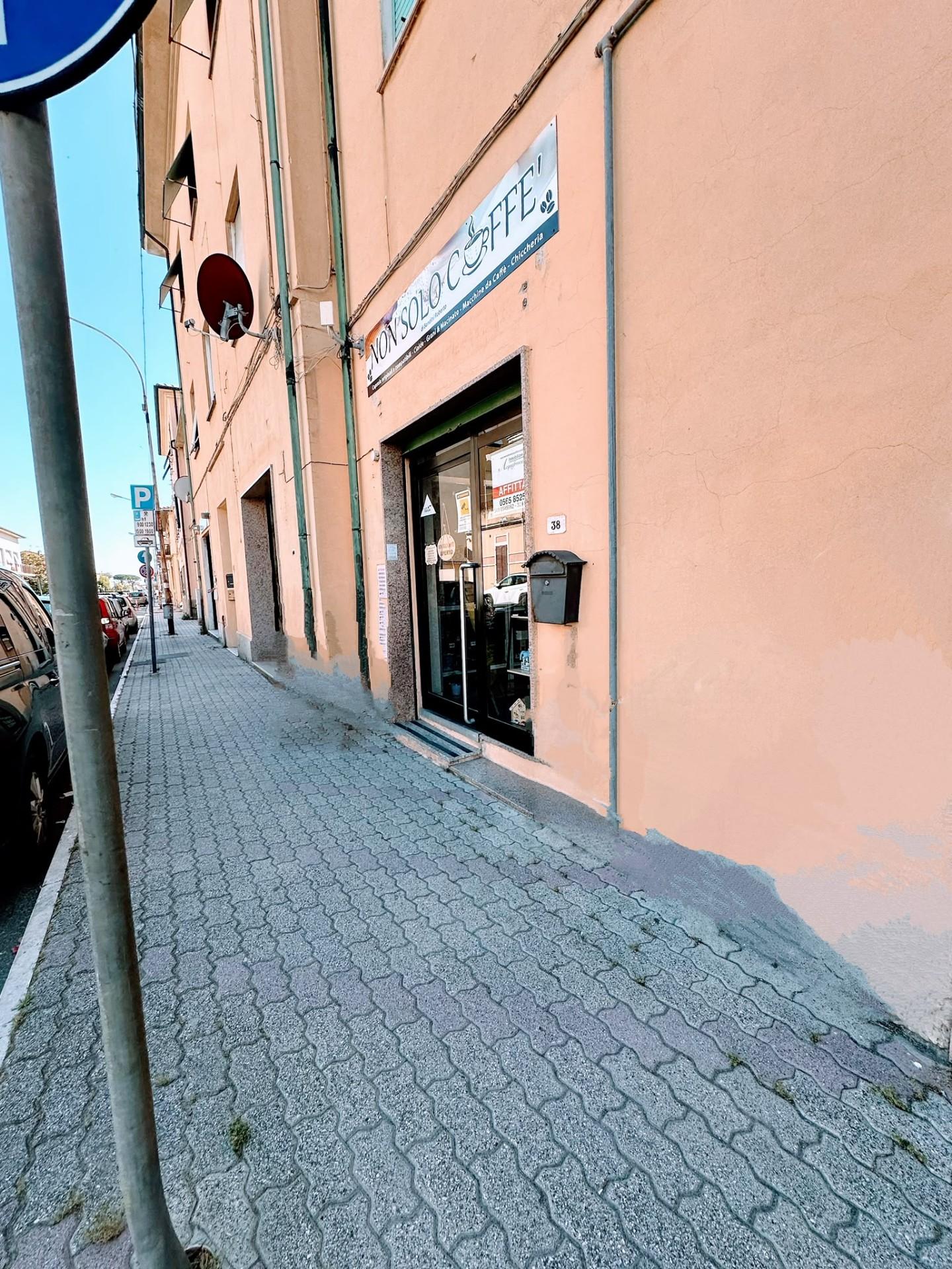Locale commerciale ristrutturata, Campiglia Marittima venturina terme