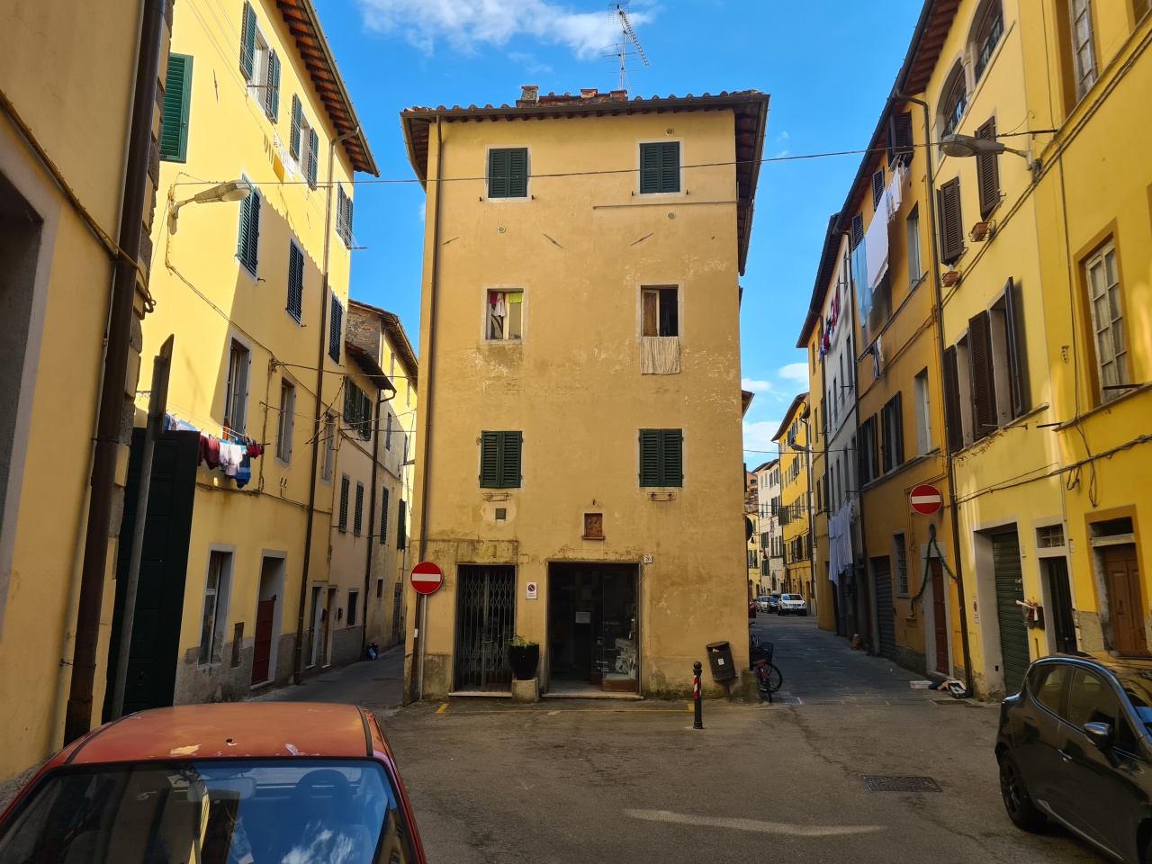 Quadrilocale in vendita a Pescia