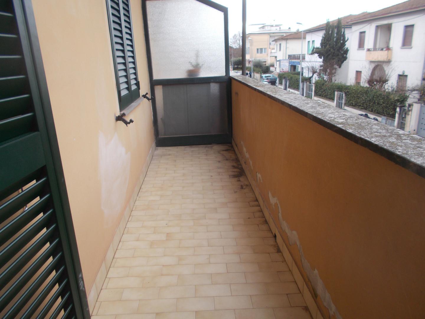 Bilocale arredato in affitto a Pontedera