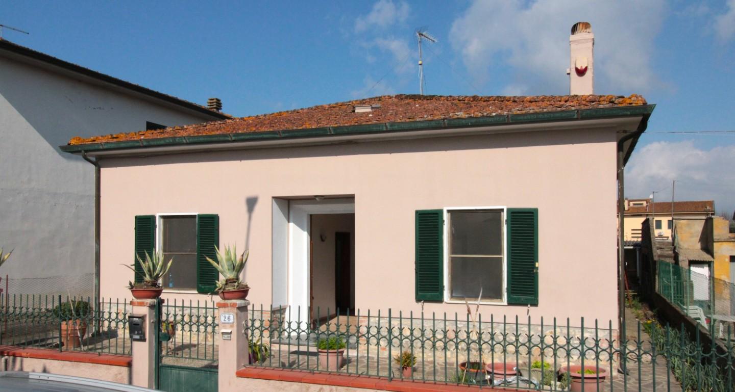Casa indipendente con giardino a Capannoli