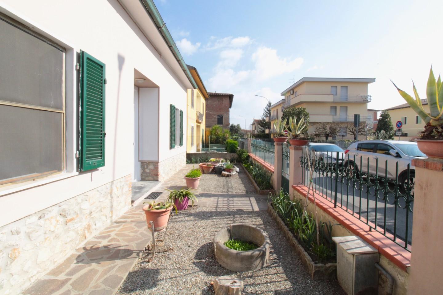 Casa indipendente con giardino a Capannoli