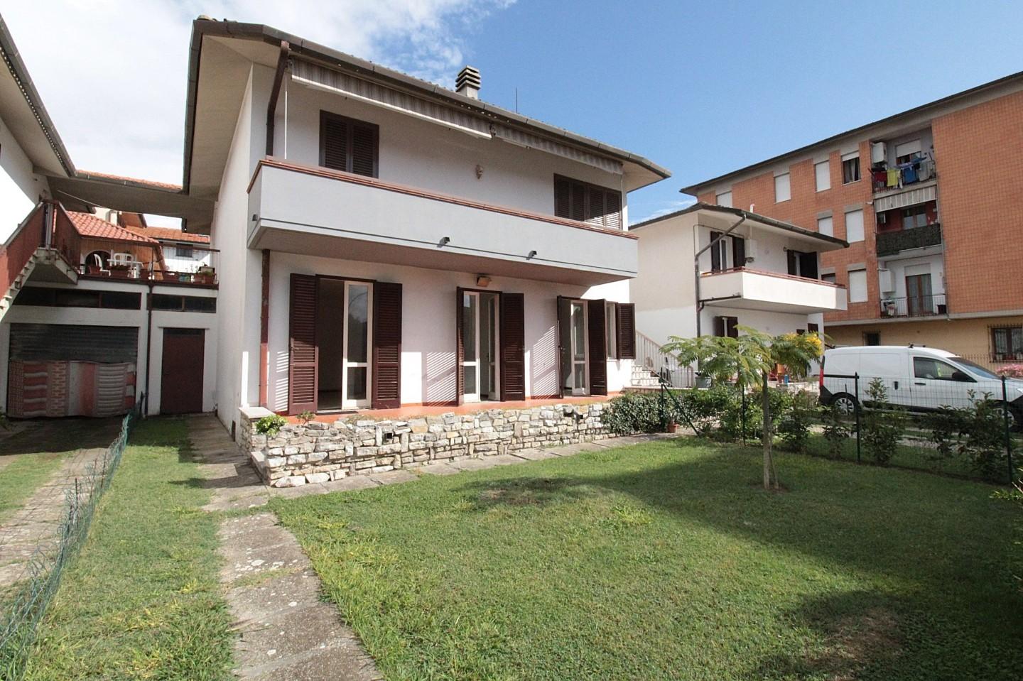 Appartamento con giardino a Ponsacco