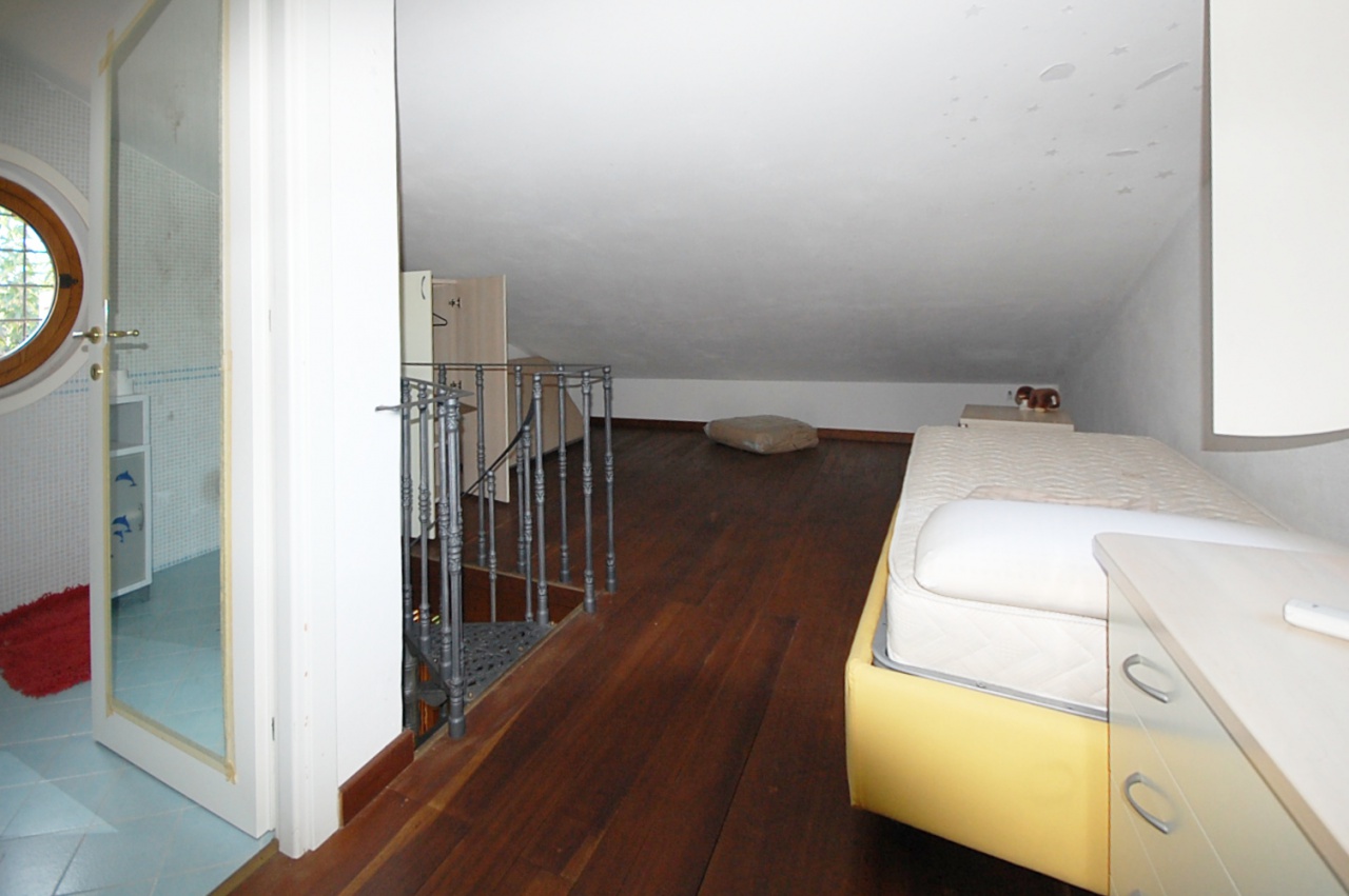 Villa con giardino a Pietrasanta