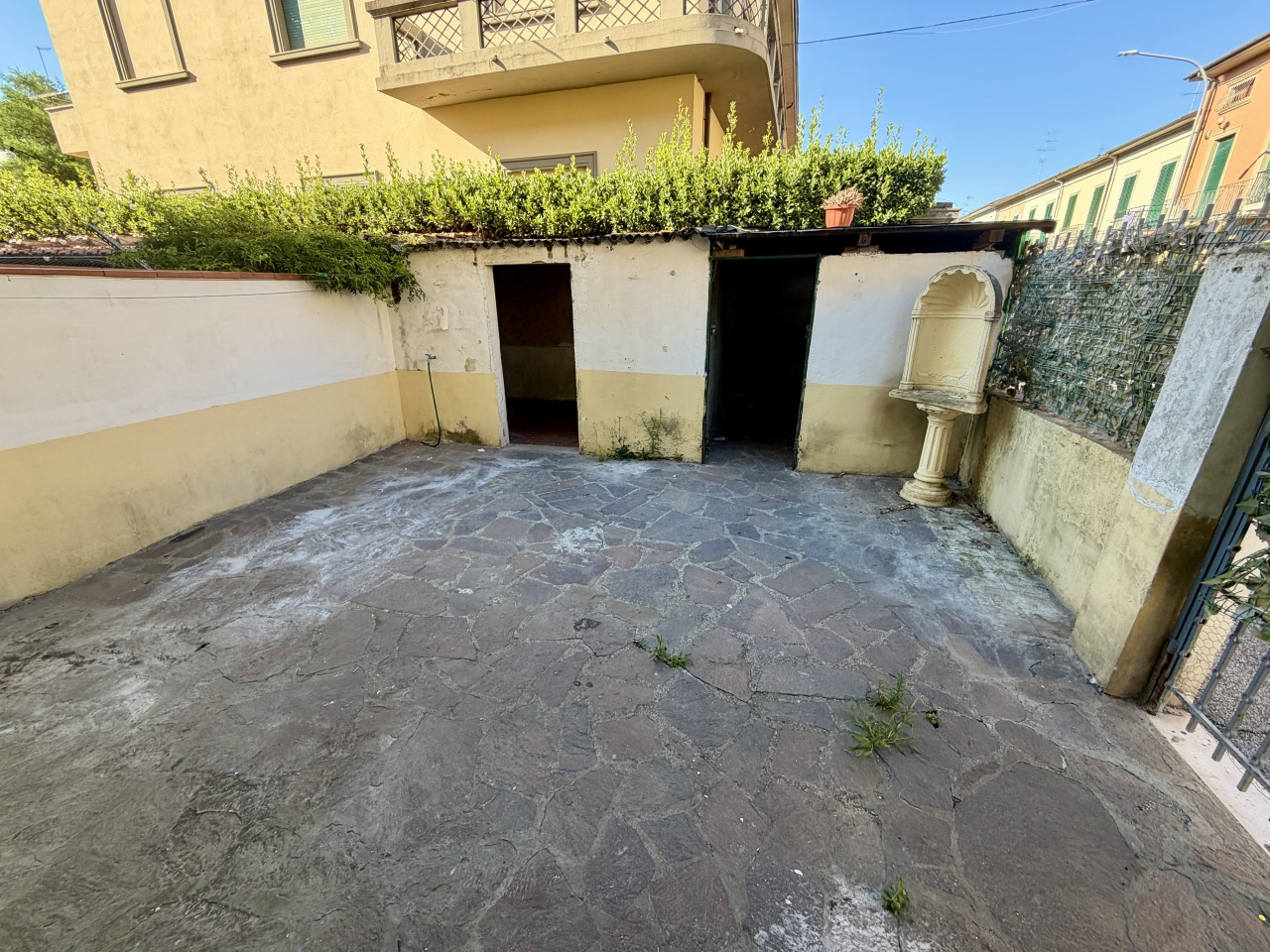 Casa indipendente con giardino a Prato