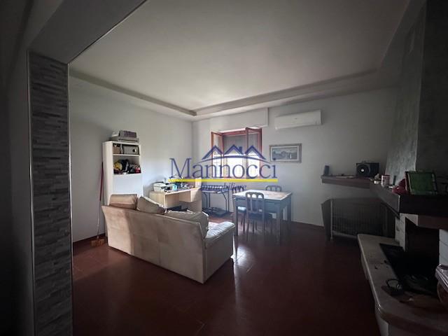 Casa indipendente con giardino a Cascina