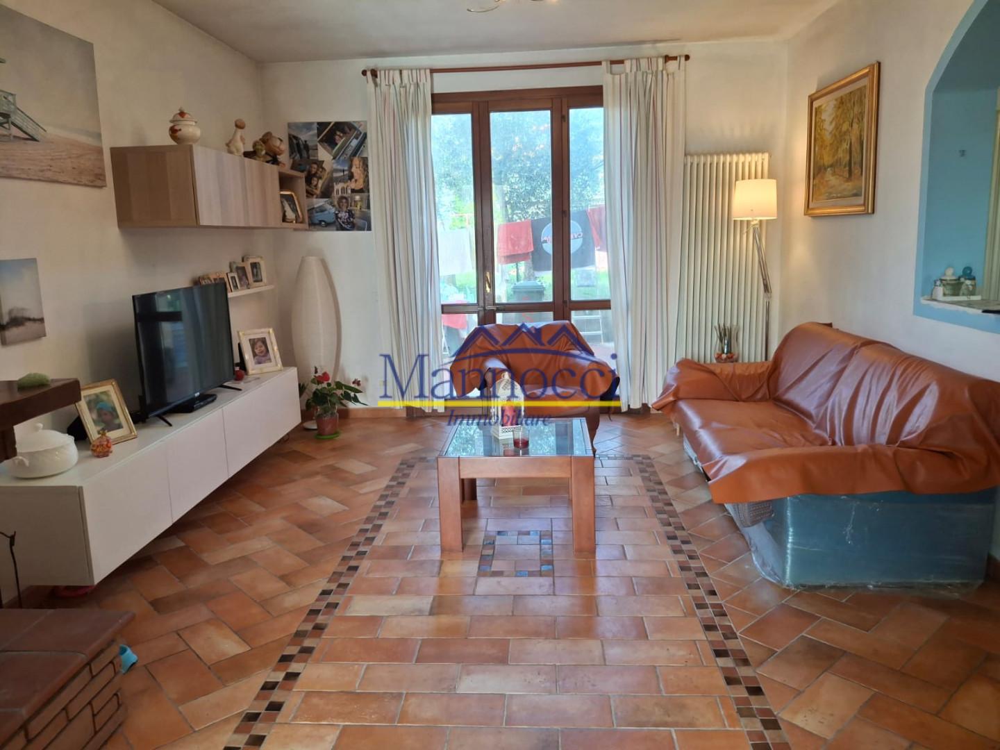 Villa Bifamiliare con giardino, Cascina titignano