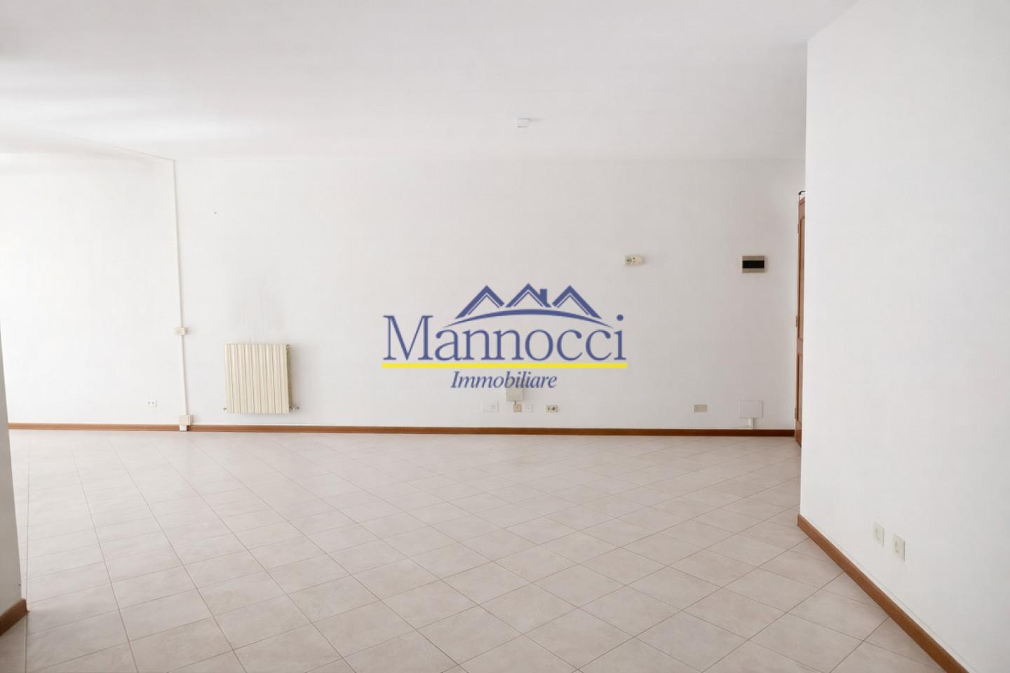 Bilocale in vendita a Cascina