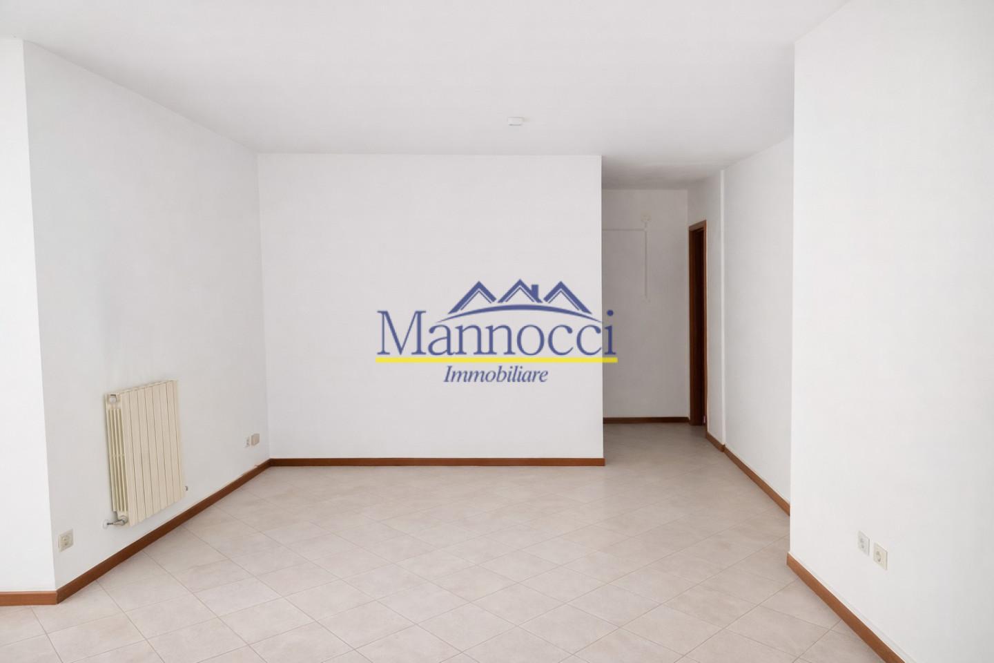 Bilocale in vendita a Cascina
