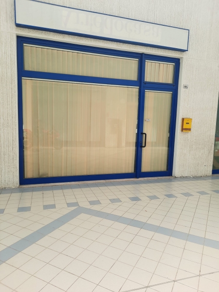 Negozio ristrutturato a Ravenna