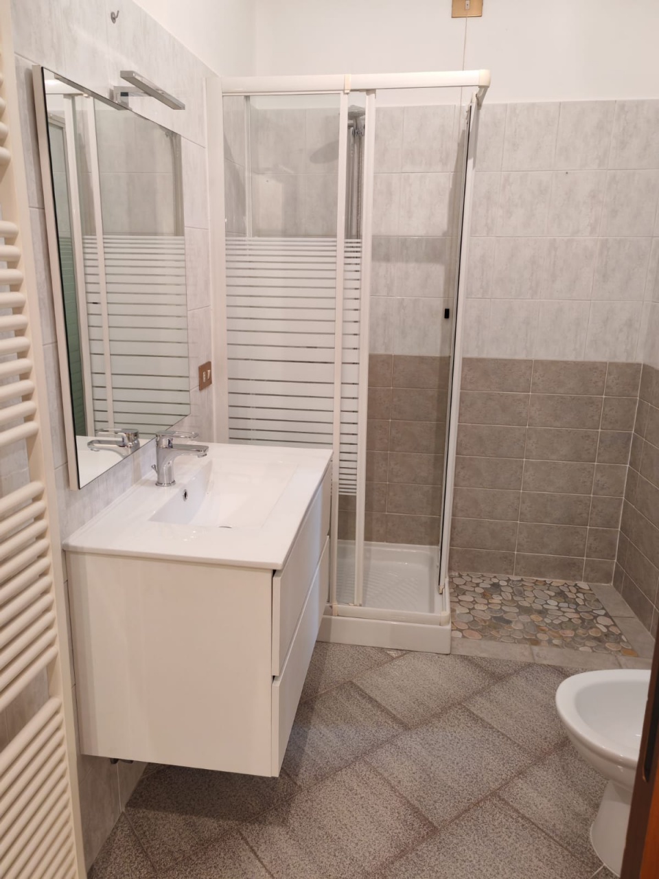 Casa indipendente con box in via san lorenzo, Bonate Sopra