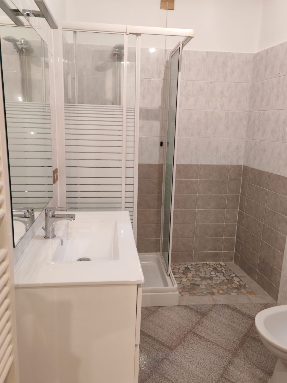 Casa indipendente con box in via san lorenzo, Bonate Sopra