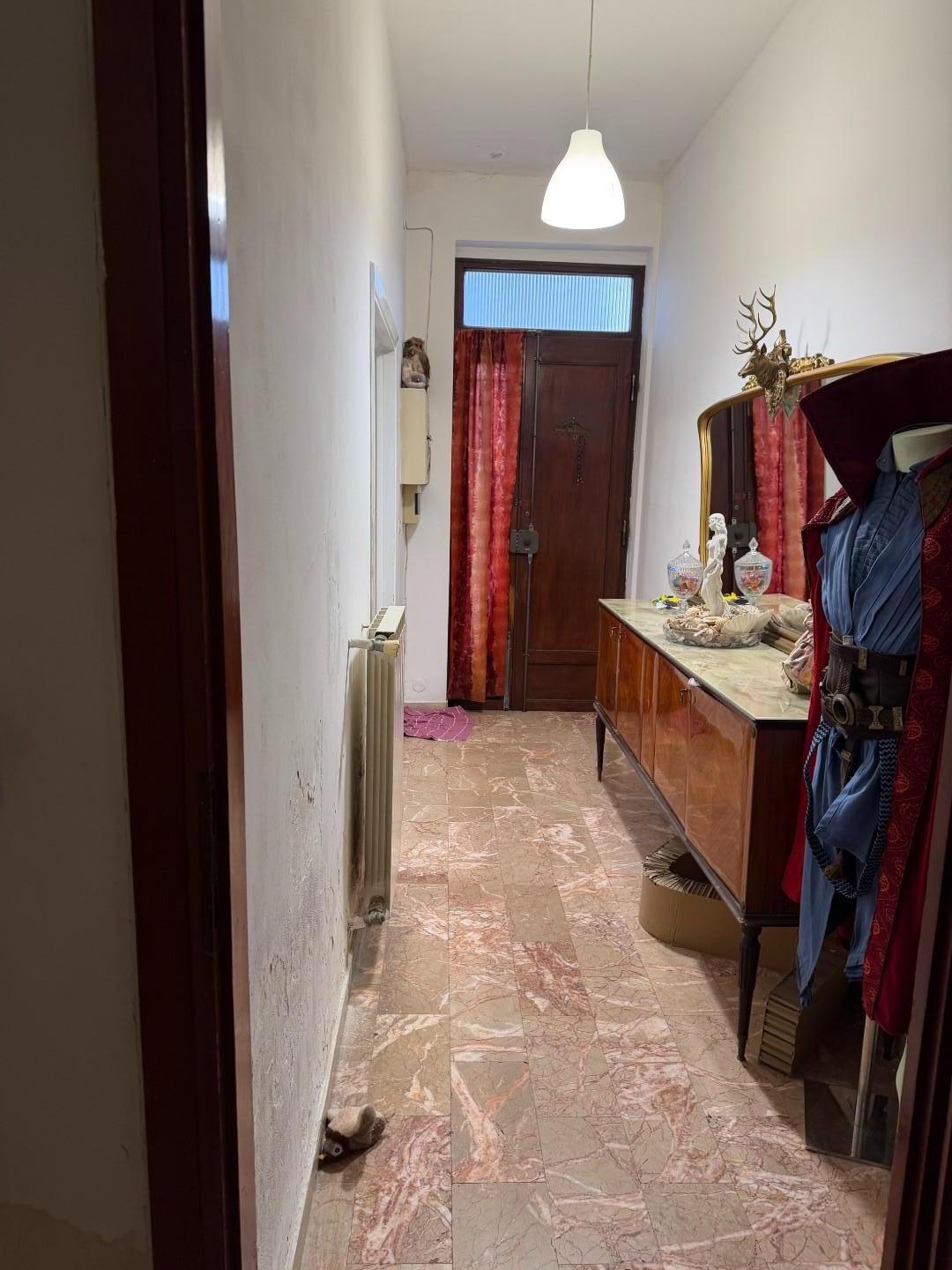 Villa con giardino, Viareggio ex campo di aviazione