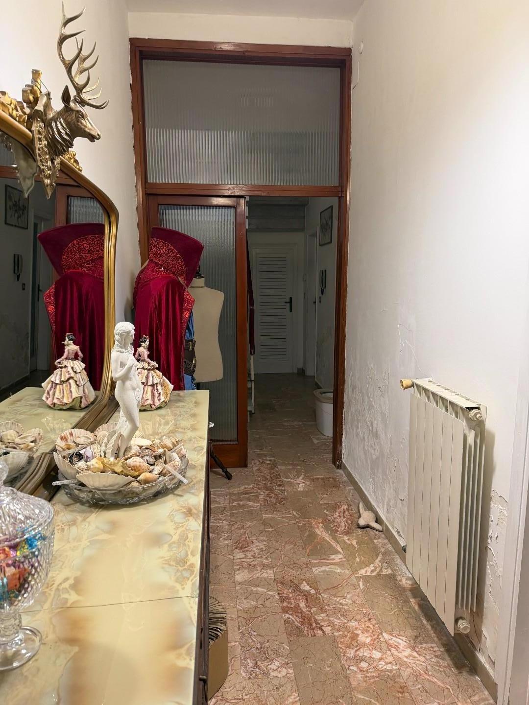 Villa con giardino, Viareggio ex campo di aviazione