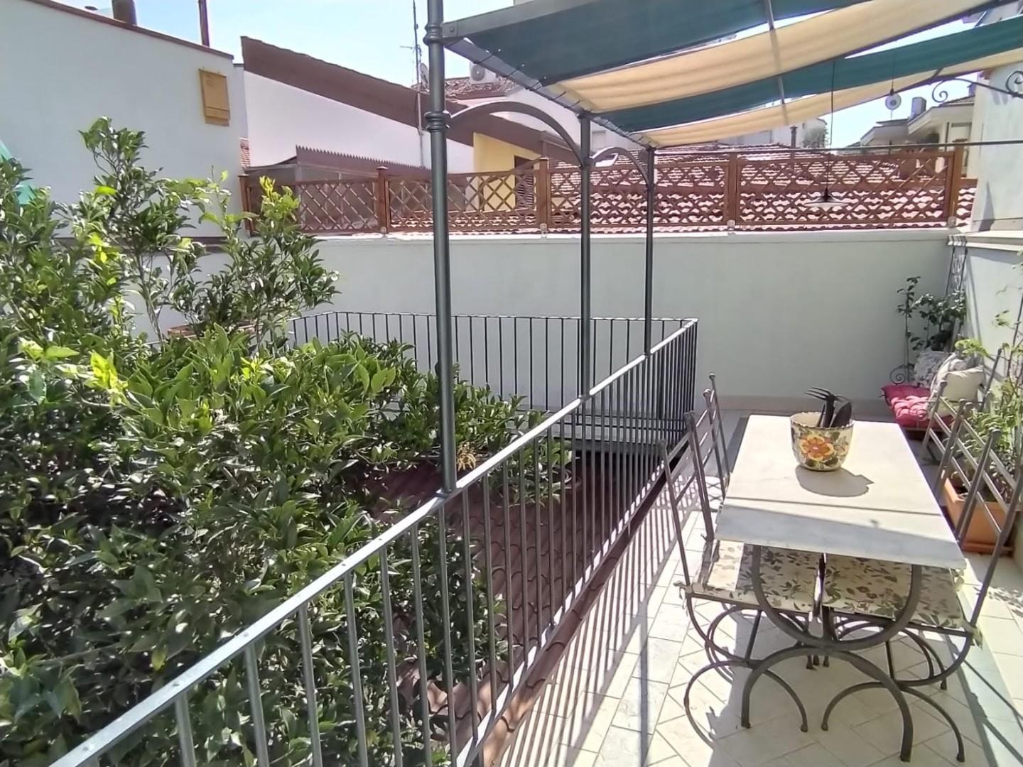 Appartamento ristrutturato, Viareggio centro mare