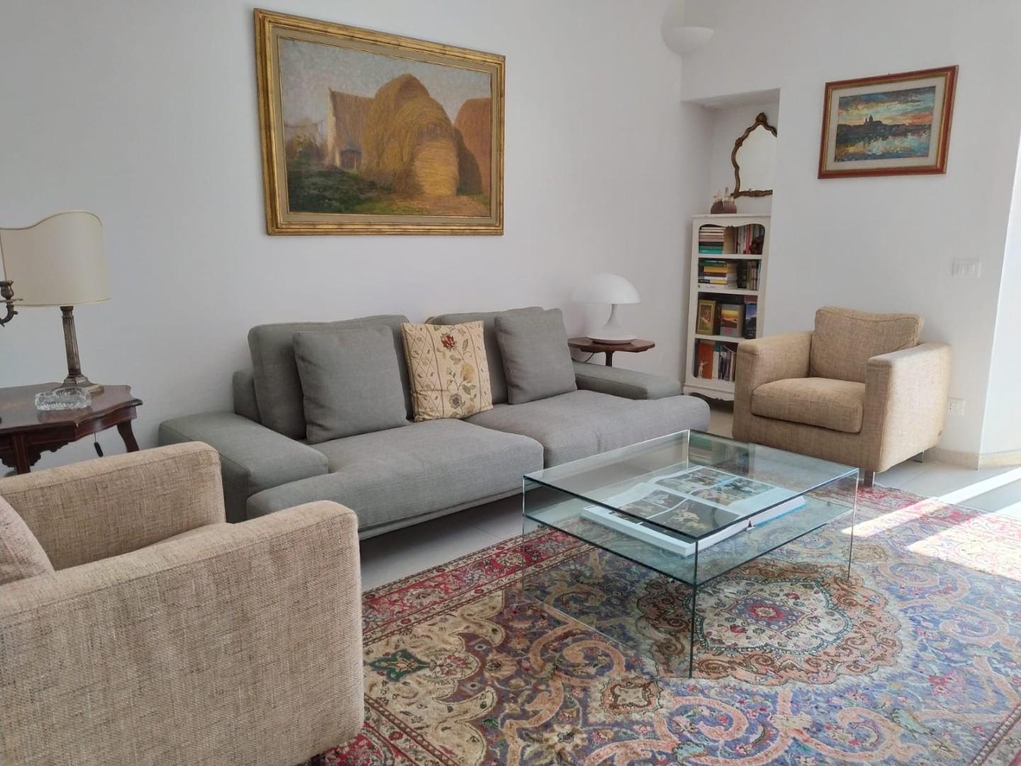Appartamento ristrutturato, Viareggio centro mare