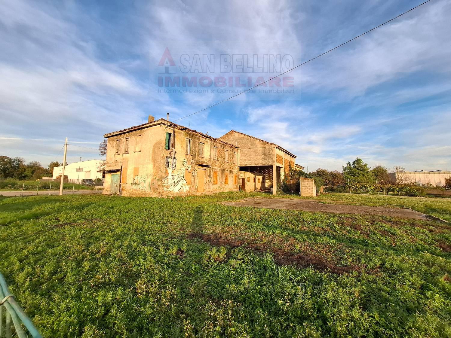 Rustico da ristrutturare a Selvazzano Dentro