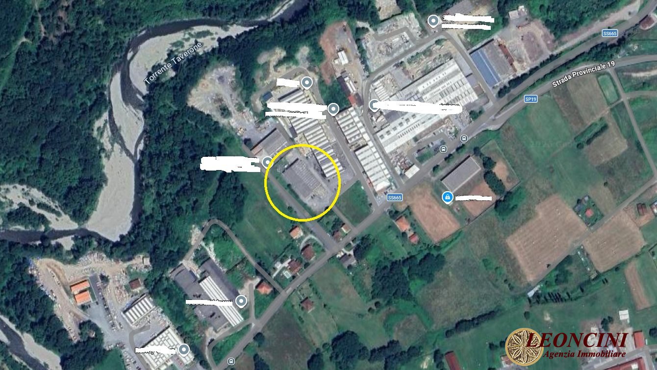 Capannone in vendita a Licciana Nardi