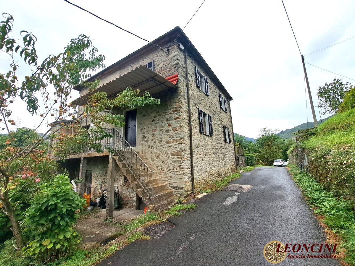 Casa indipendente in vendita, Tresana villa