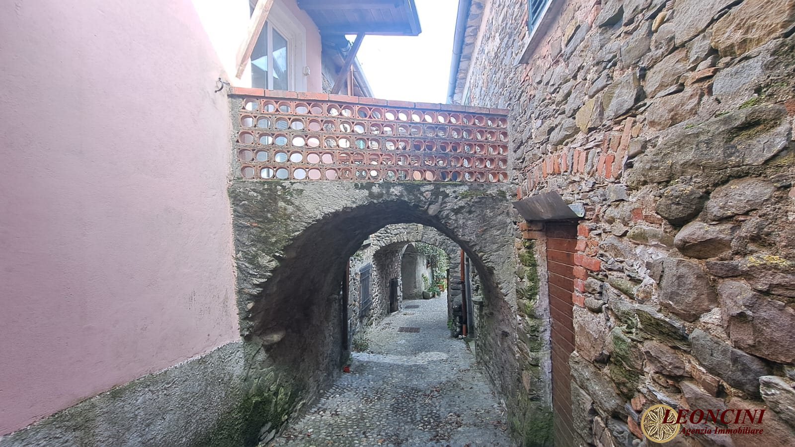 Rustico in vendita, Tresana corneda