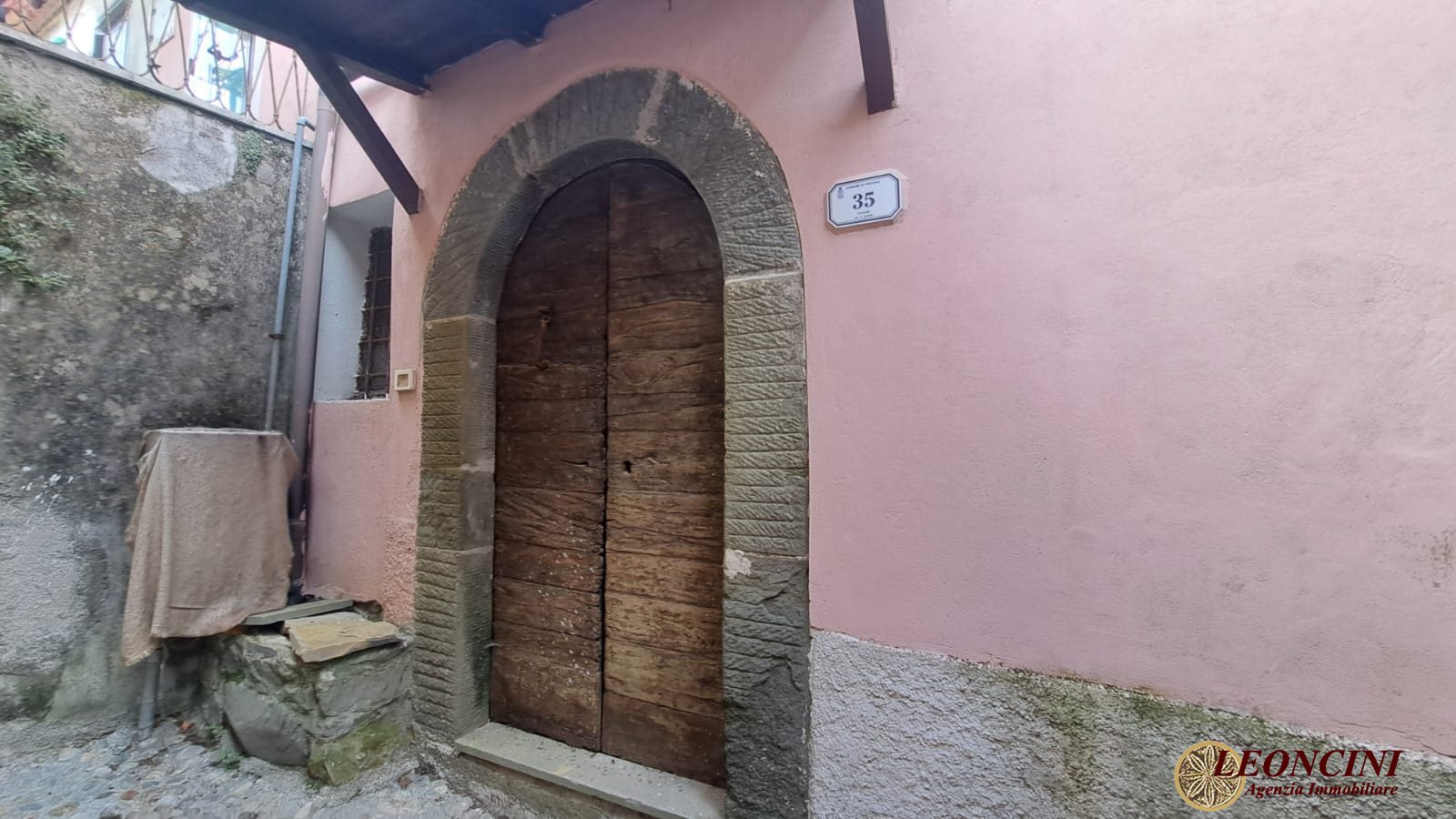 Rustico in vendita, Tresana corneda