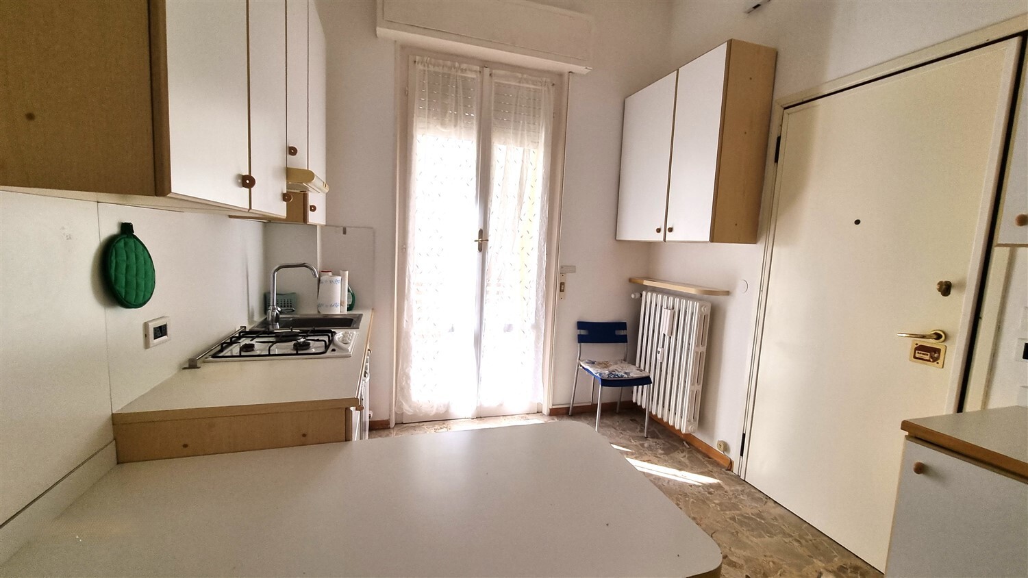 Monolocale in affitto in strada langhirano 464, Parma