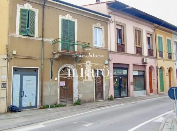 Casa indipendente con giardino a Viareggio