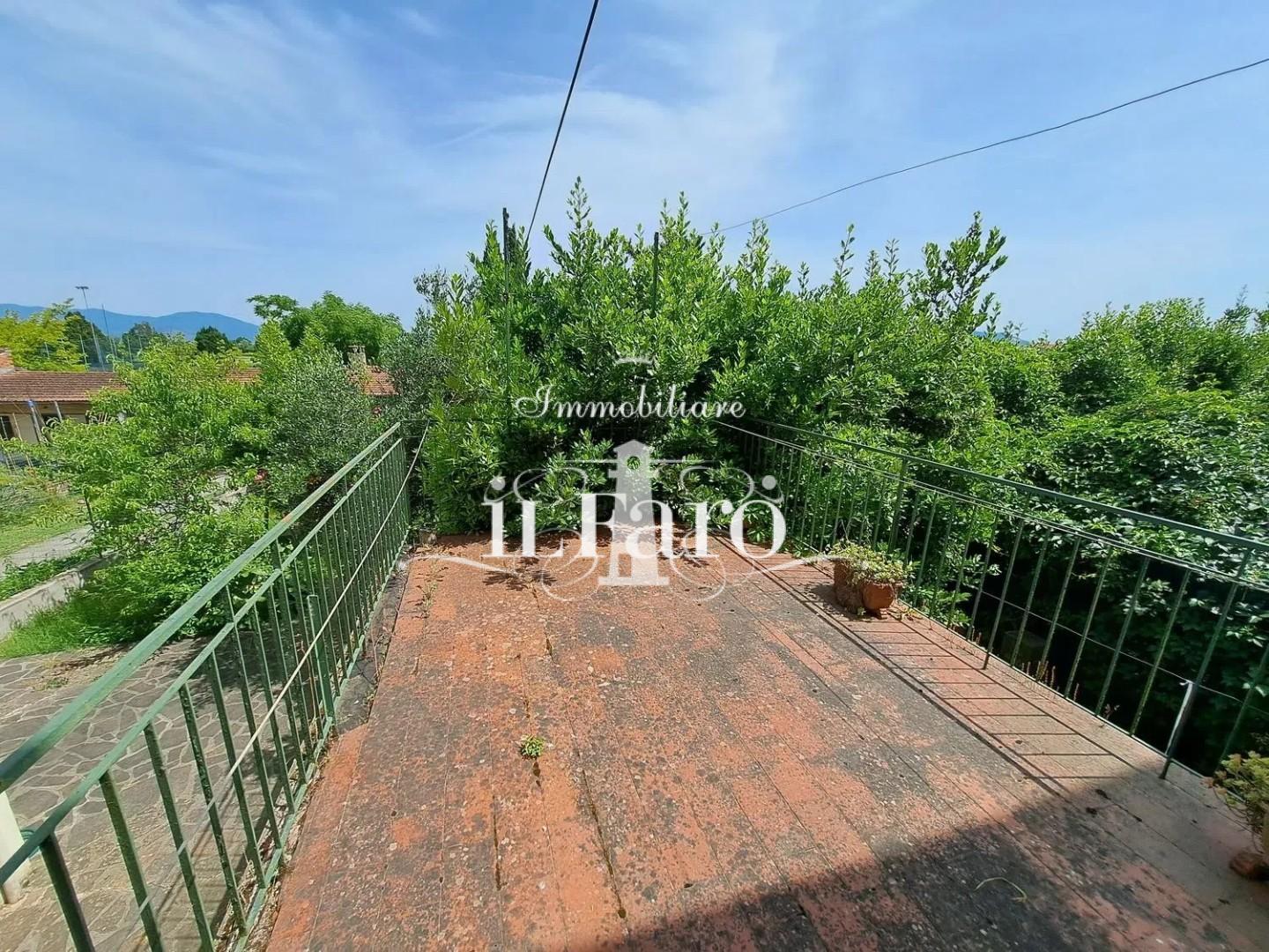 casa indipendente in vendita a Signa in zona Sant'Angelo a Lecore