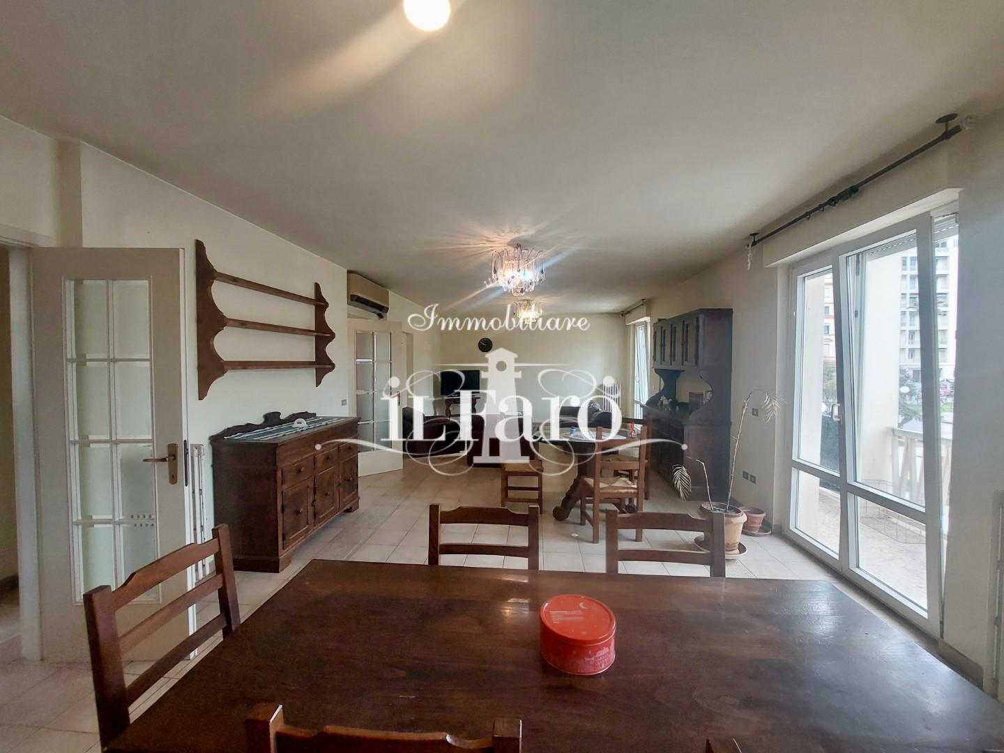 Appartamento in vendita a Viareggio