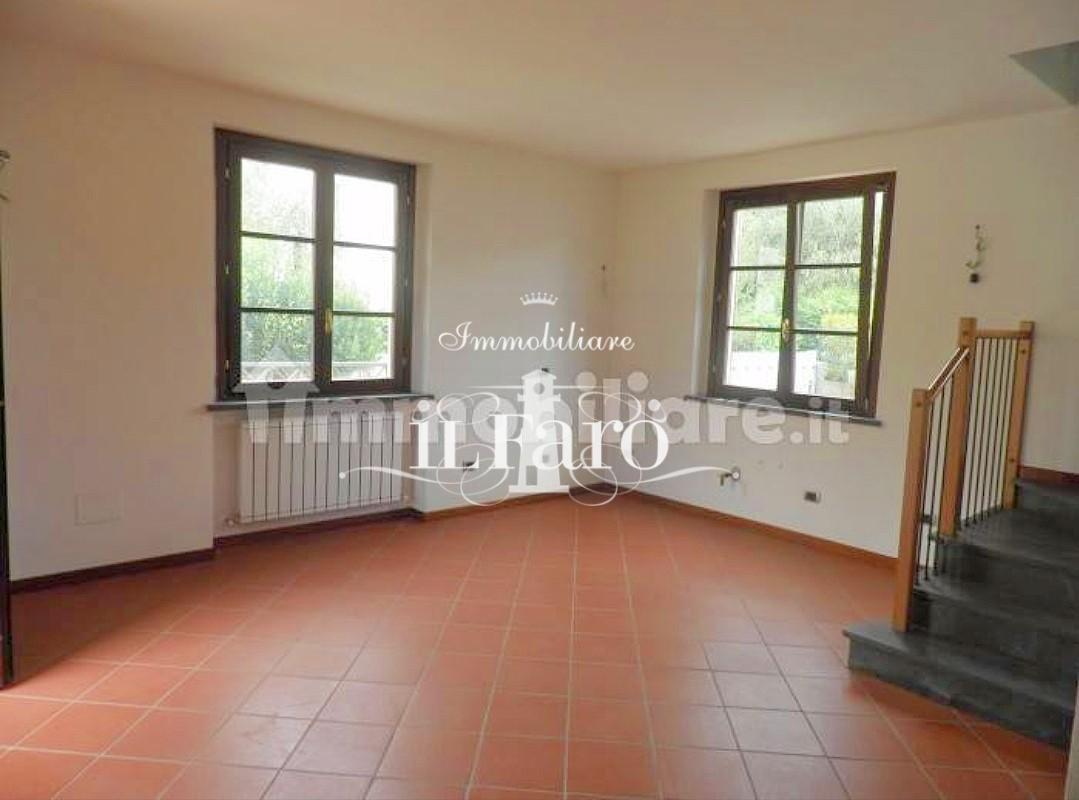 Casa indipendente con giardino a Calci