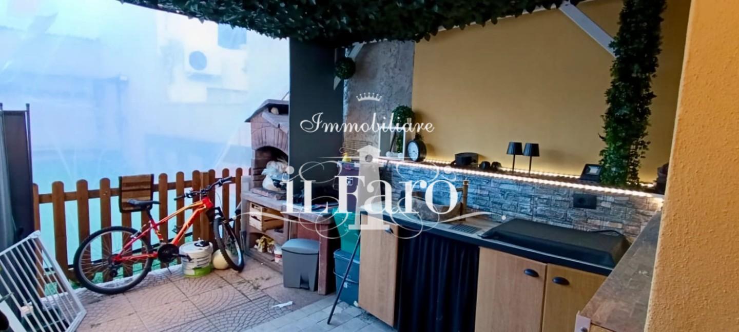 Casa indipendente in vendita a Viareggio