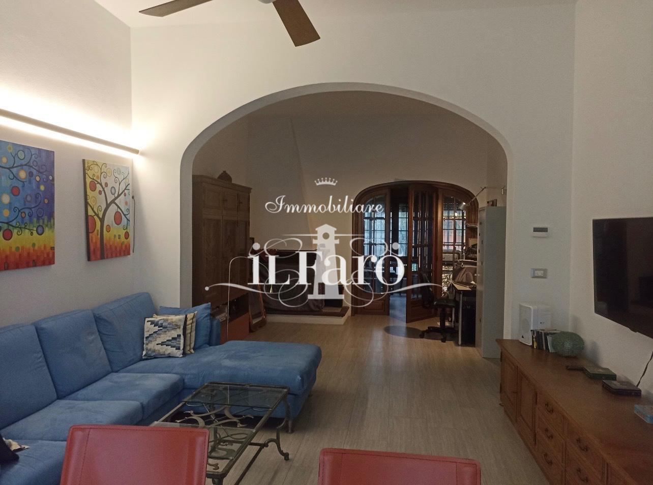 Casa indipendente con giardino a Viareggio