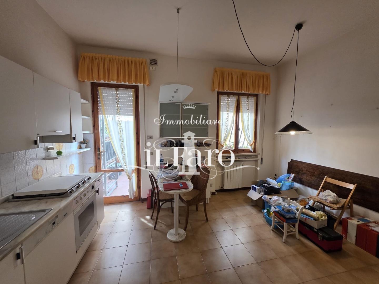 Casa indipendente con giardino, Viareggio ex campo di aviazione