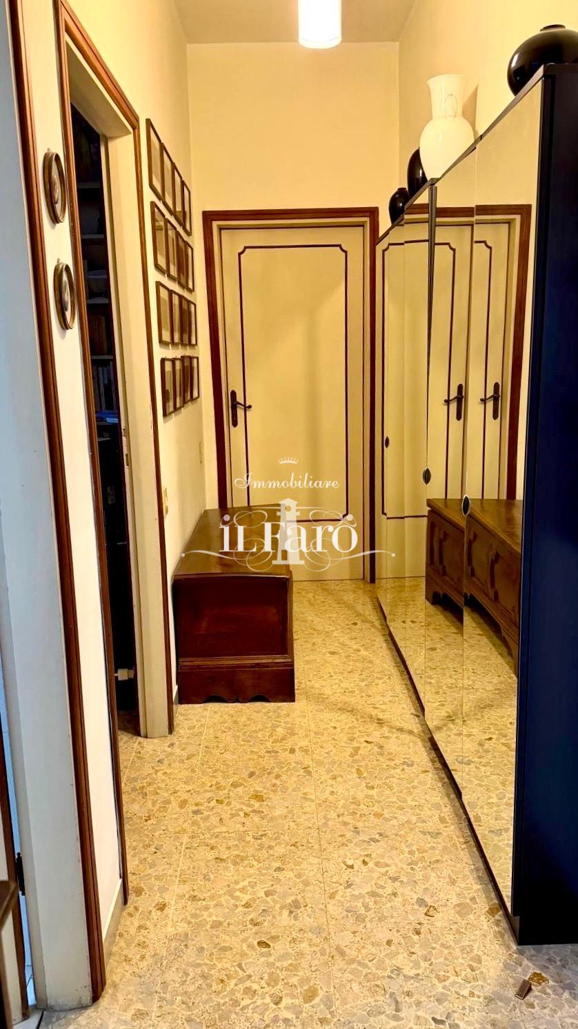 Appartamento con terrazzo, Viareggio marco polo