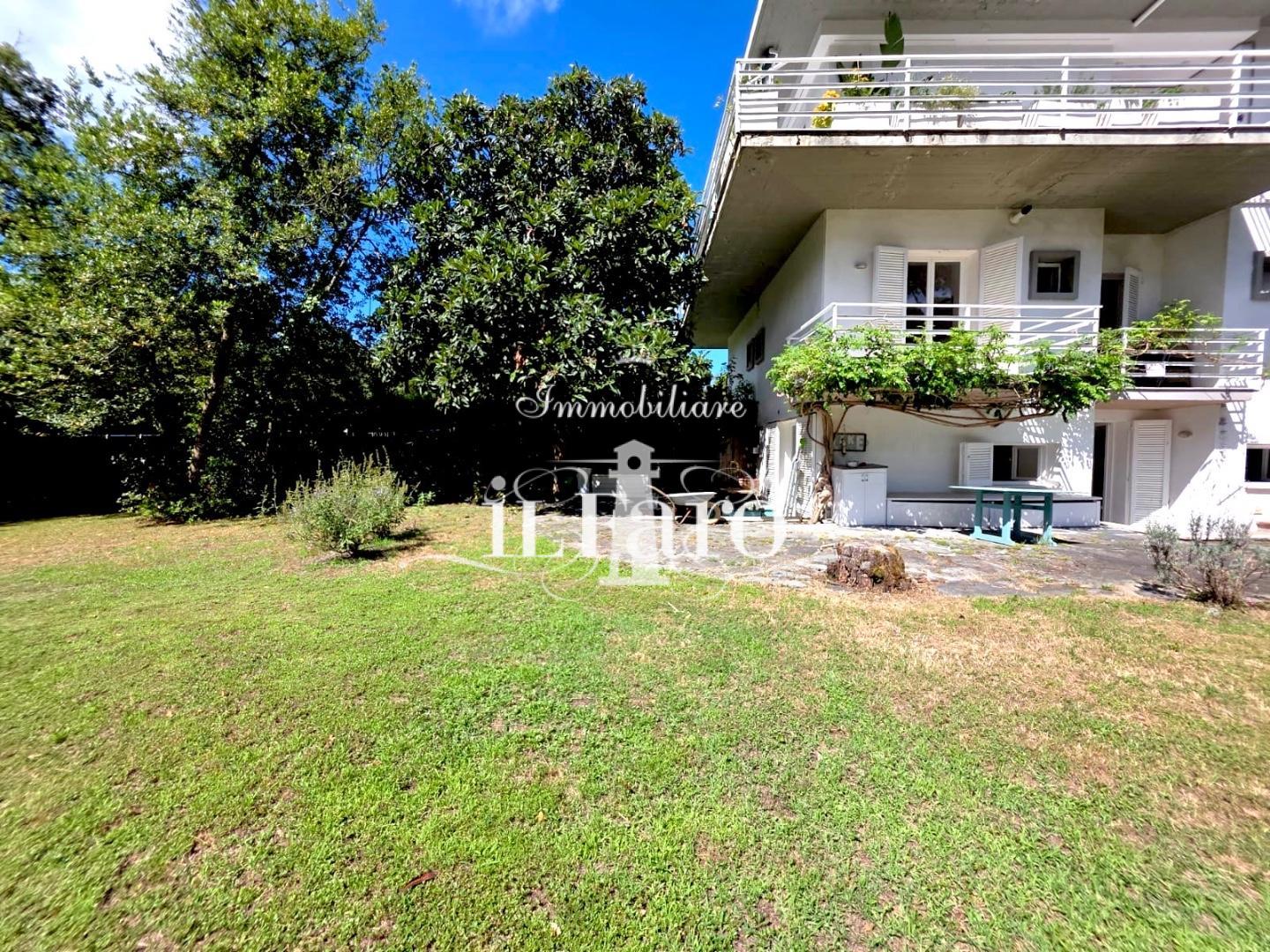 Casa indipendente con giardino, Viareggio torre del lago zona mare